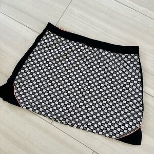 Tail size L, polka dot golf/tennis skirt